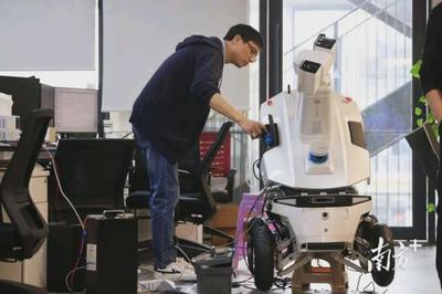 深圳智能機(jī)器人研發(fā)熱潮 新一波“人口”爆發(fā)式增長